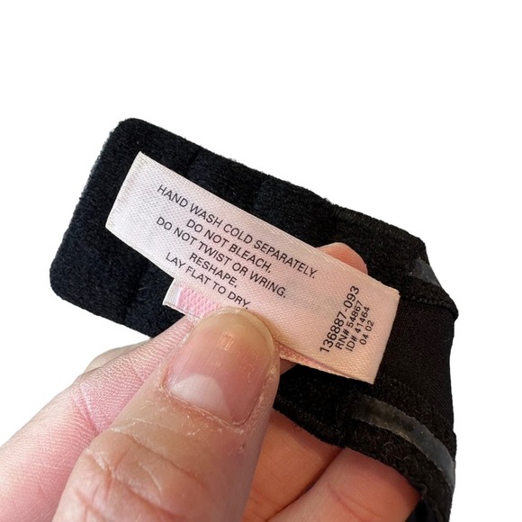 Victorias Secret Convertible Strapless Bra Womens Padded Push Up Wired Black 34B - Picture 11 of 11